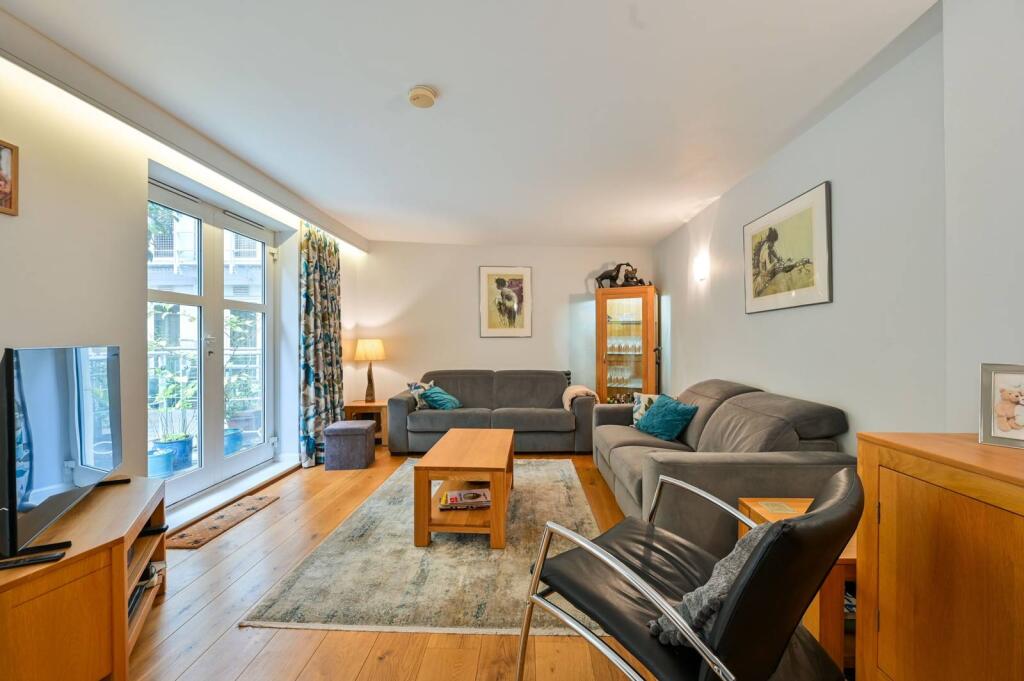 Main image of property: New Globe Walk, South Bank, London, SE1