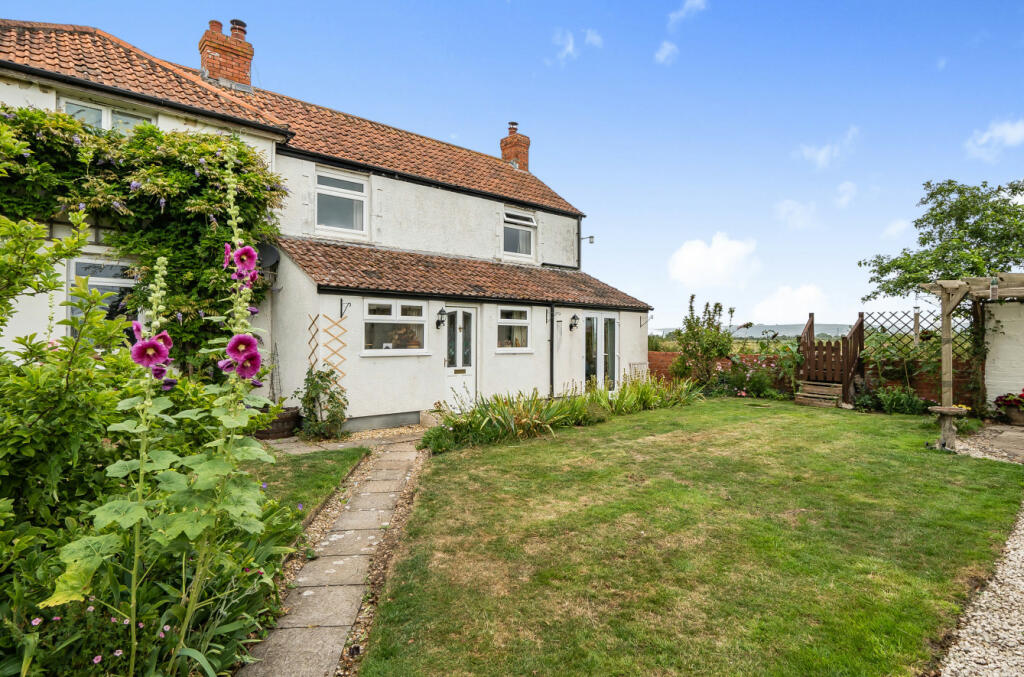 3 bedroom semidetached house for sale in Meare, Somerset, BA6