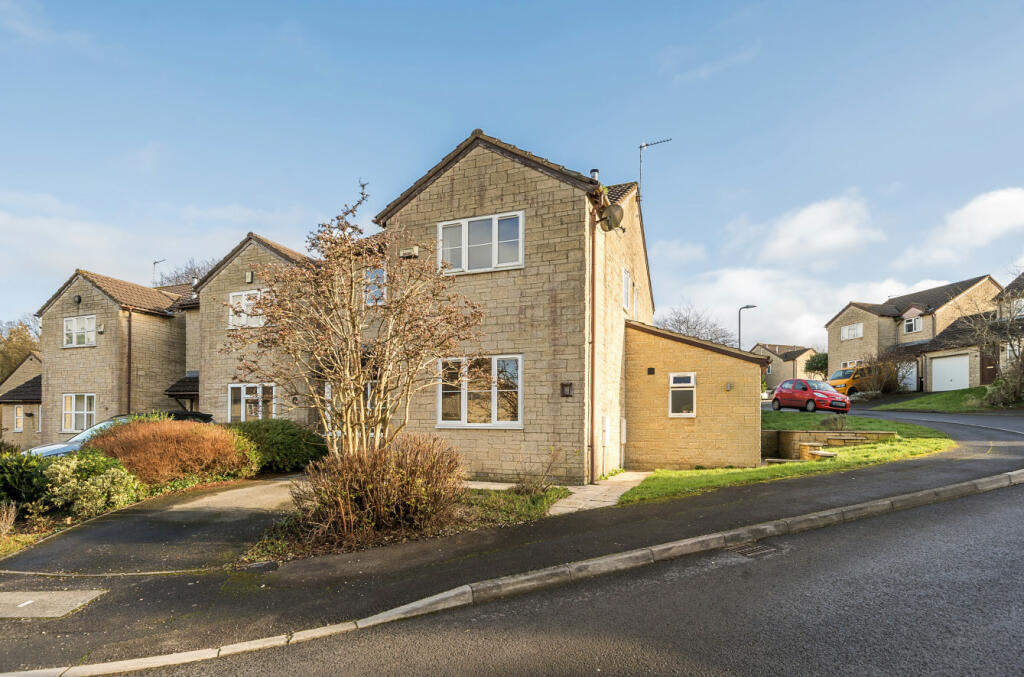 4 bedroom detached house for sale in Burchill Close, Clutton, Bristol