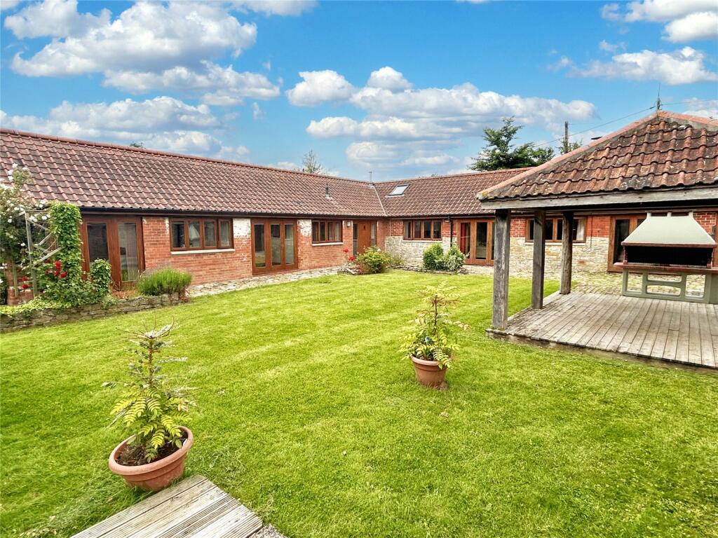 4 bedroom detached house for sale in Leighton Lane, Evercreech, Shepton