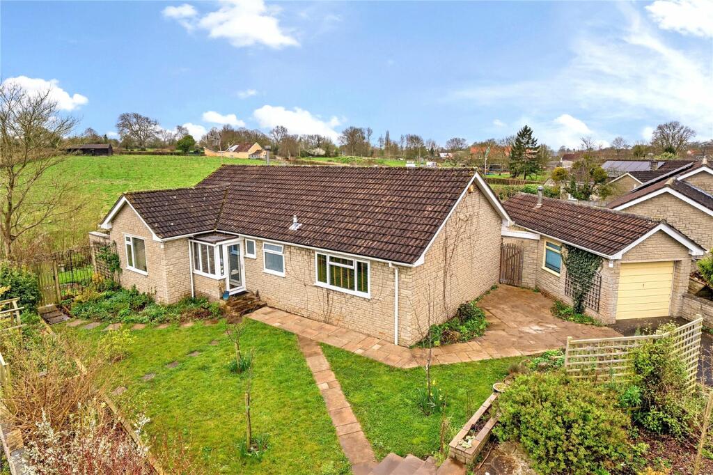 3 bedroom bungalow for sale in Springfield Drive, Wedmore, Somerset, BS28