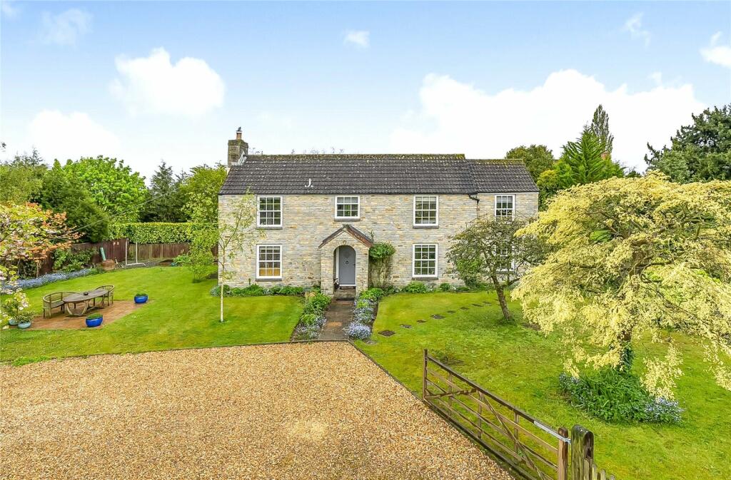 4 bedroom detached house for sale in Ham Street, Baltonsborough