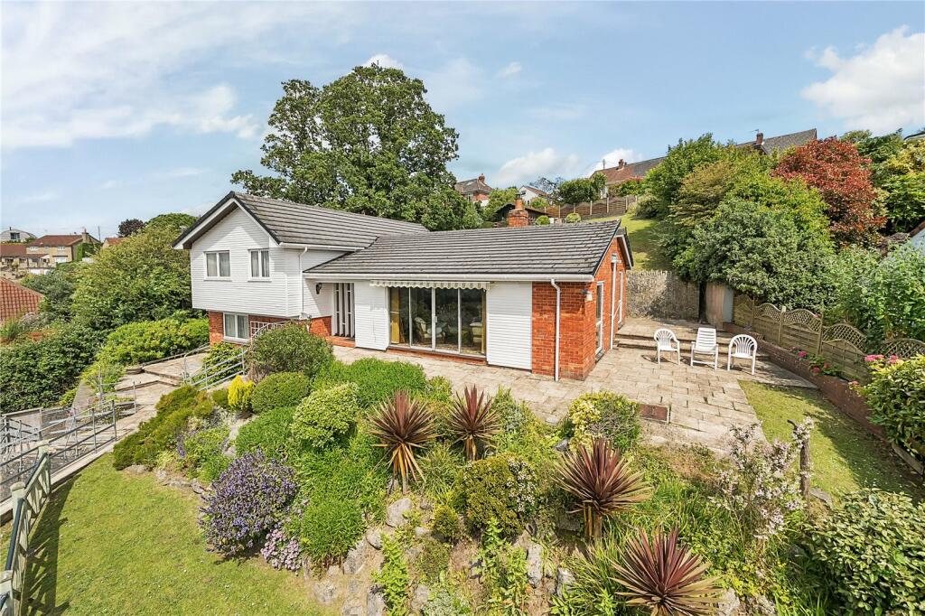 4 bedroom detached house for sale in Rowley Road, Glastonbury, Somerset