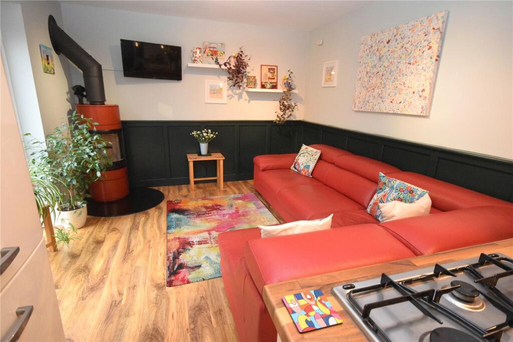 Additional property image - Read Mead, Glastonbury, Somerset, BA6