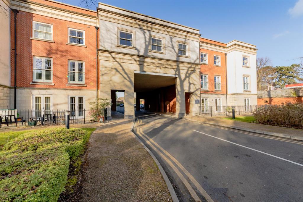 2 bedroom apartment for sale in Station Road, AshbyDeLaZouch, LE65