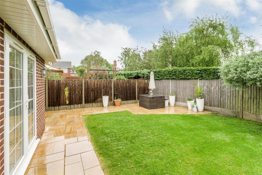 4 bedroom detached house for sale in Park Close, Ashby De La Zouch