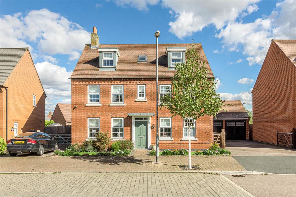 5 bedroom detached house for sale in Dunbar Way, AshbyDeLaZouch, LE65