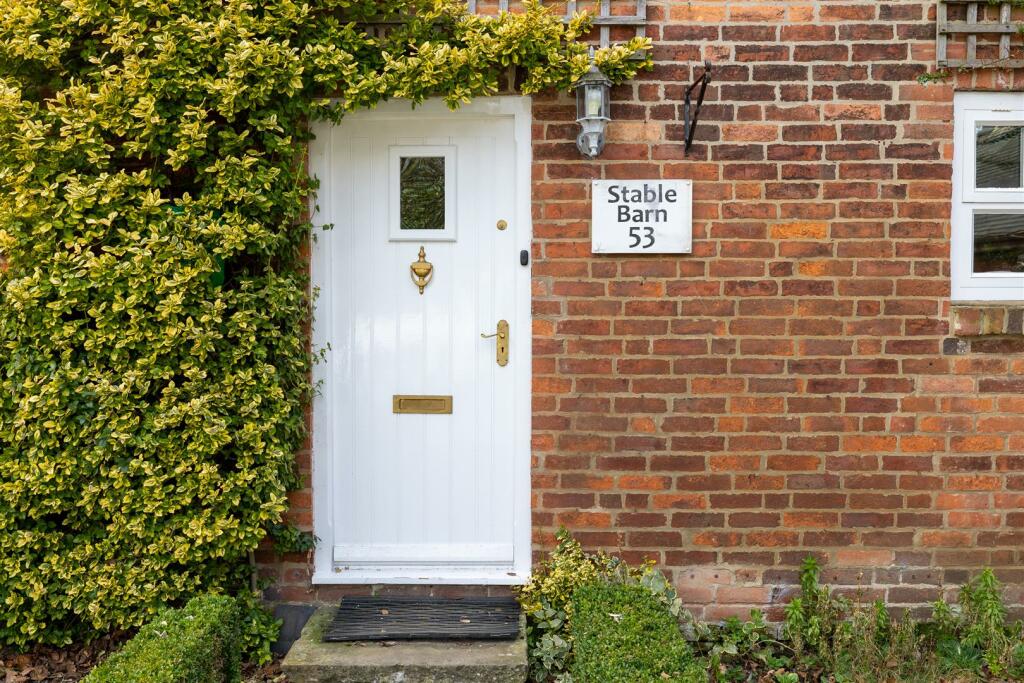 3 bedroom barn conversion for sale in Brook Street, Hartshorne, Swadlincote, DE11