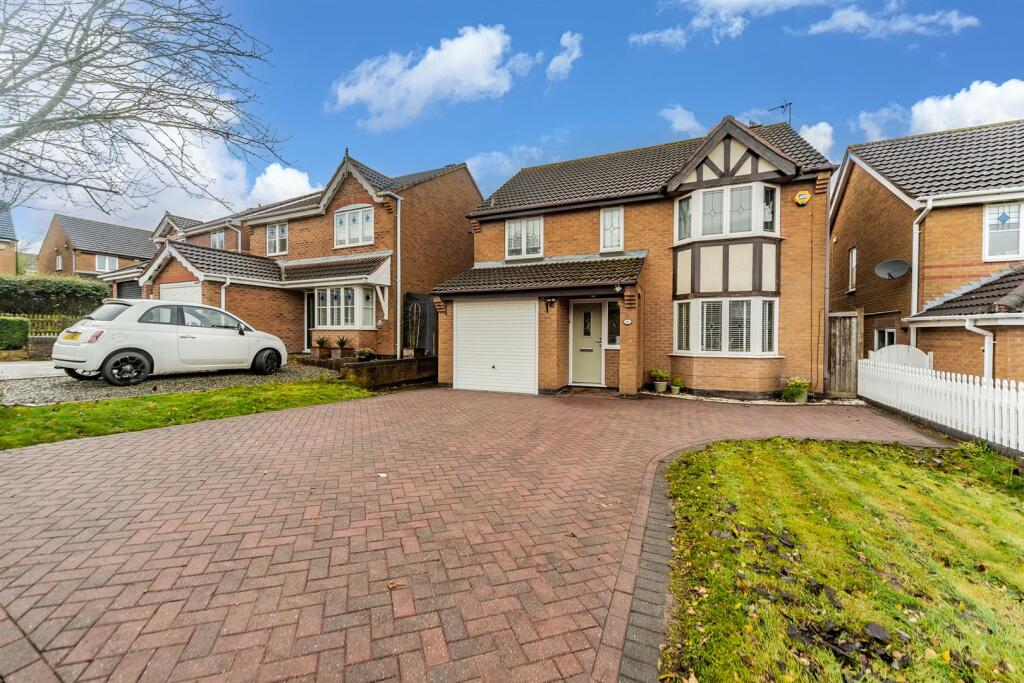 4 bedroom detached house for sale in Highgate, AshbyDeLaZouch, LE65