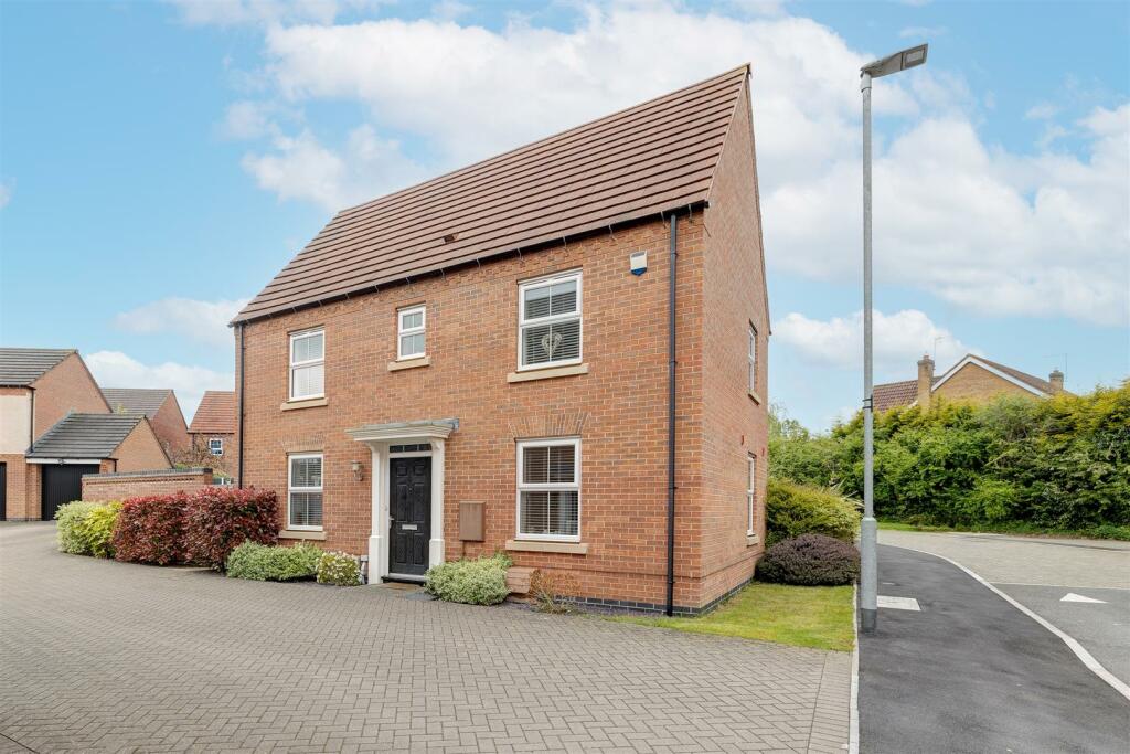 3 bedroom detached house for sale in Weysford Lane, AshbyDeLaZouch, LE65