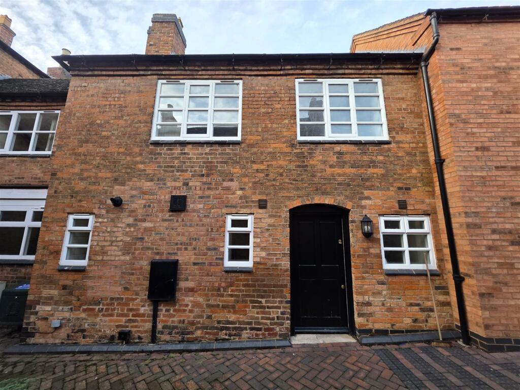Main image of property: Bolebridge Street, Tamworth