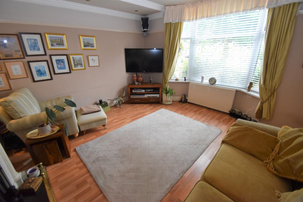 4 bedroom detached house for sale in Winthorpe Avenue, Skegness, PE25