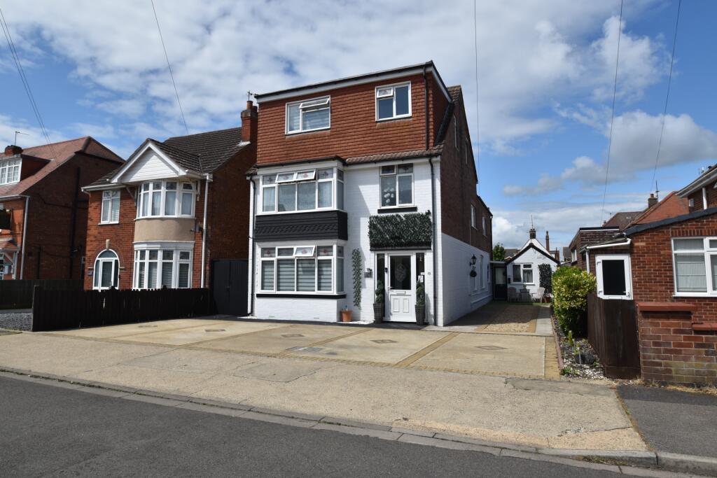 Main image of property: Sunningdale Drive, Skegness, PE25