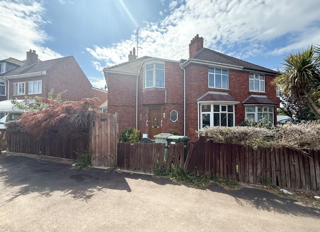 Main image of property: Park Avenue, Skegness, PE25