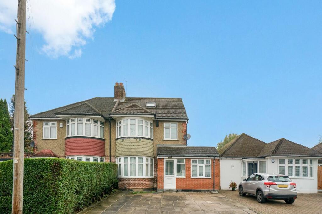 Main image of property: Southbourne Close, Pinner, HA5