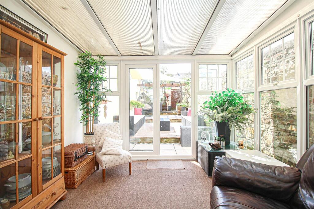 5 bedroom semidetached house for sale in Abbotsham Road, Bideford, EX39