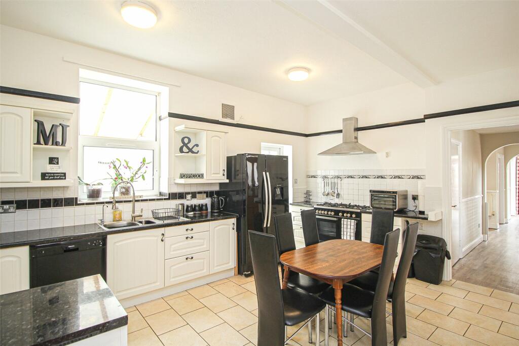 5 bedroom semidetached house for sale in Abbotsham Road, Bideford, EX39