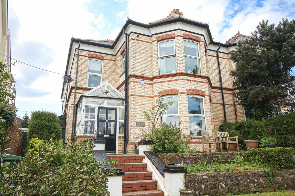 5 bedroom semidetached house for sale in Abbotsham Road, Bideford, EX39