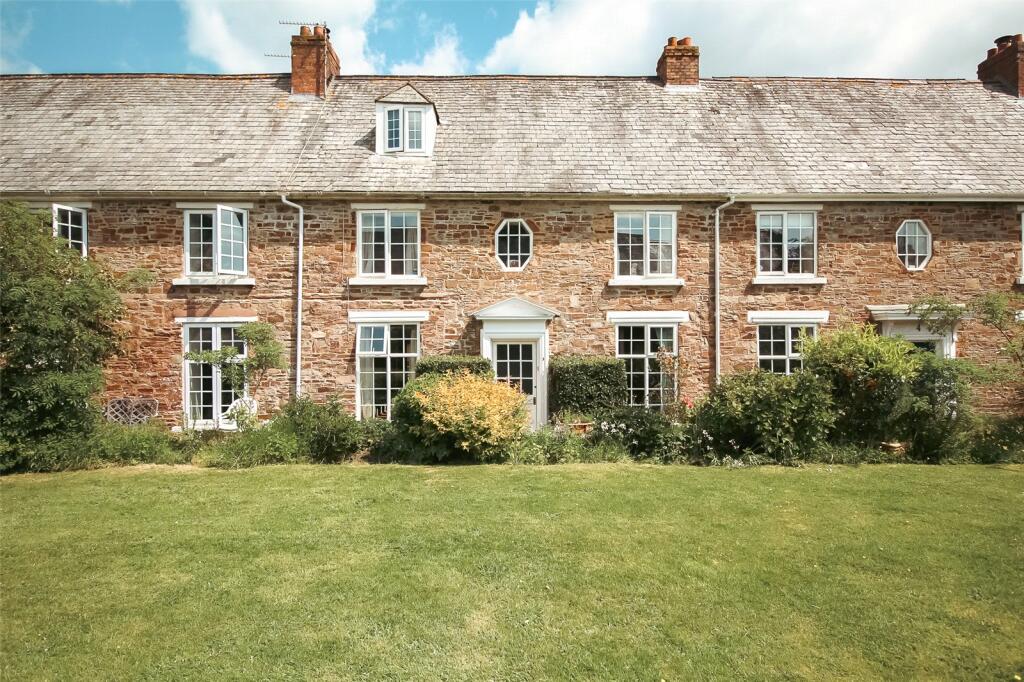 3 bedroom terraced house for sale in Stevenstone Court, Stevenstone