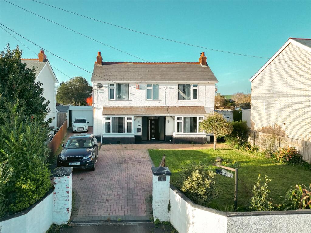 5 bedroom detached house for sale in Mines Road, Bideford, Devon, EX39