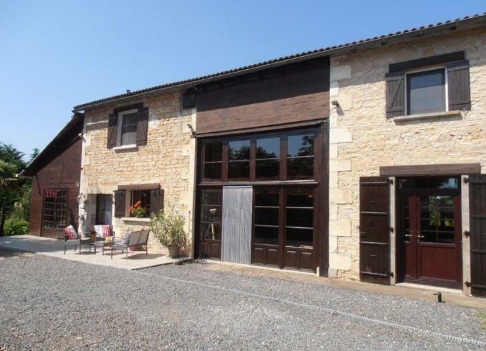 3 bedroom home in Nanteuil-en-Vallee...