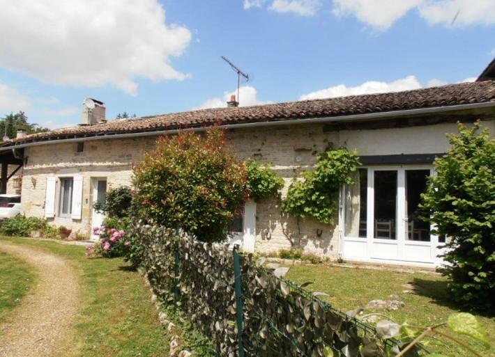 3 bed property in Lezay, Deux-Sevres...