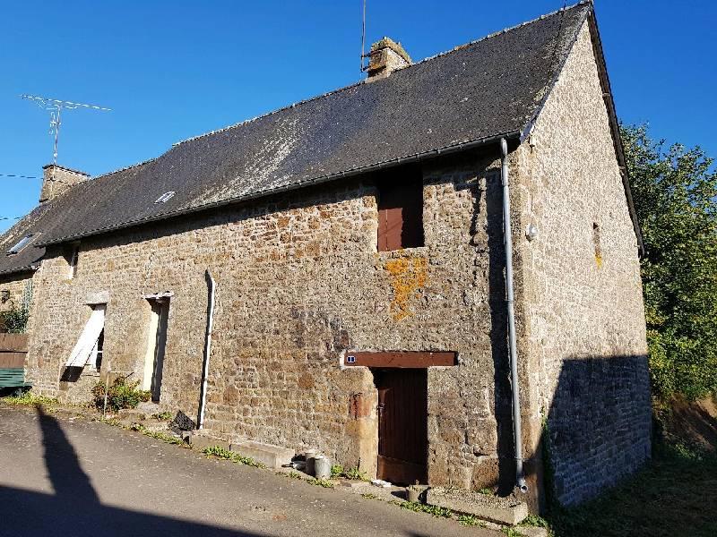 3 bedroom house for sale in Saint-ellier-du-maine, Mayenne, 53220, France