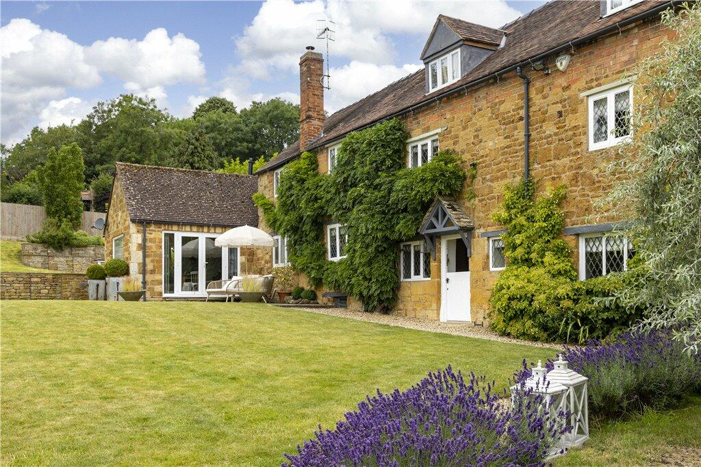 5 bedroom detached house for sale in Campden Hill, Ilmington