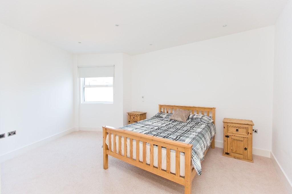 3 Bedroom Penthouse For Rent In Church Road Southend On Sea Essex Ss1