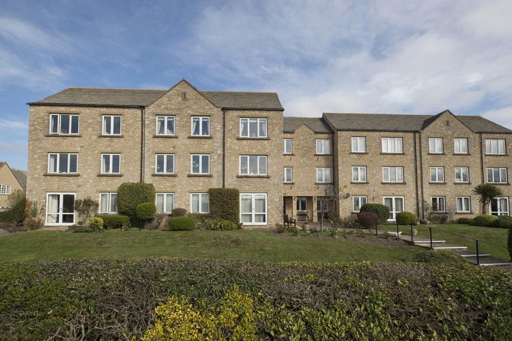 1 bedroom apartment for sale in Bredon Court, Station Road, Broadway, Worcestershire, WR12