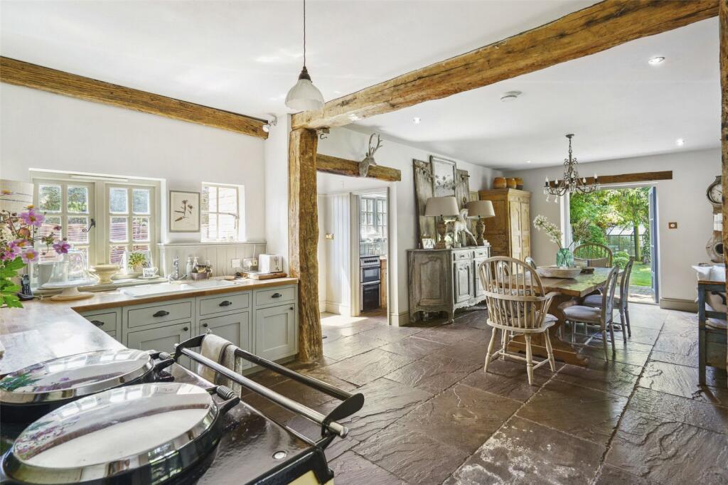 Additional property image - Broad Marston, Stratford-Upon-Avon, Warwickshire, CV37