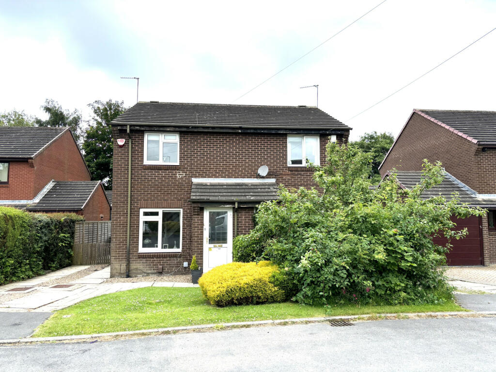 Main image of property: Osprey Close,  Leeds, LS17