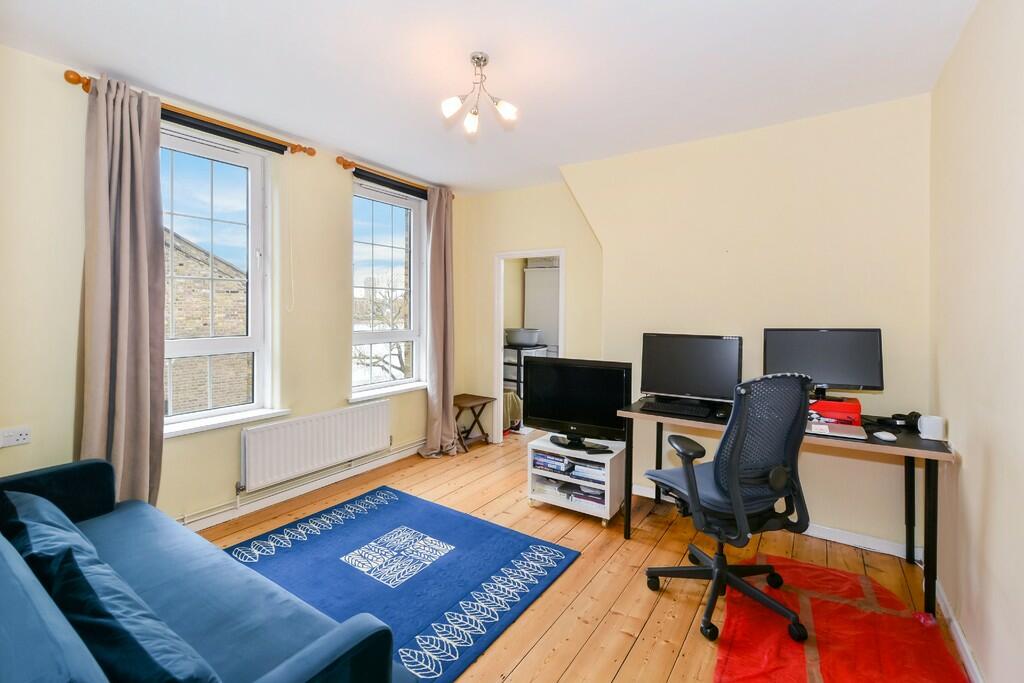 1 bedroom apartment for sale in Winchelsea House, Rotherhithe, SE16