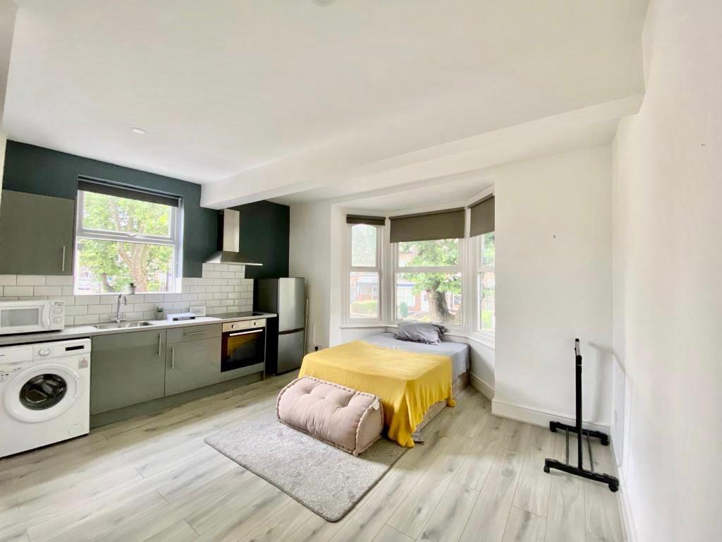 Main image of property: Flat 3 397 Ecclesall Road, Sheffield