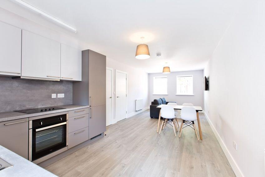 Main image of property: Apartment 2, Lynthorpe House, Shoreham