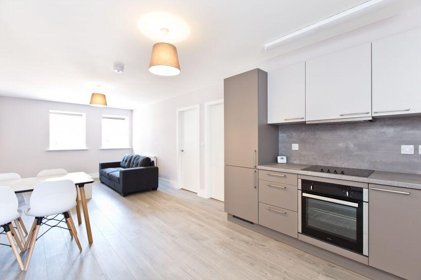 Main image of property: Apartment 4, Lynthorpe House, City Centre