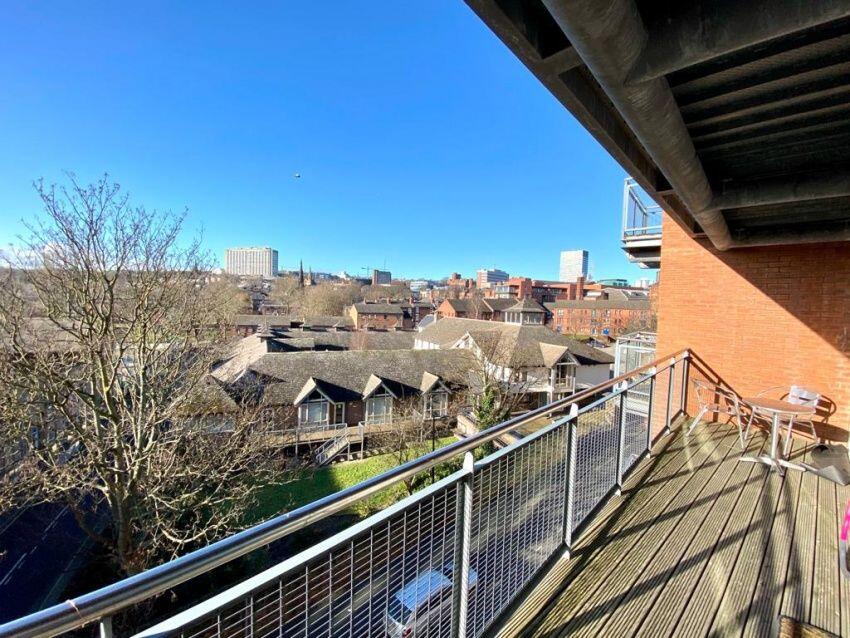 Main image of property: 300 West One Aspect, City Centre