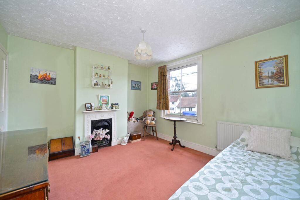 2 bedroom end of terrace house for sale in Chiddingfold, Godalming