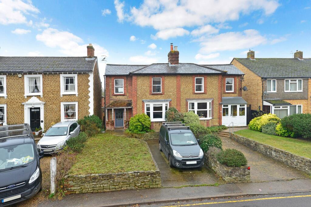 3 bedroom semidetached house for sale in Hare Lane, Godalming, Surrey, GU7