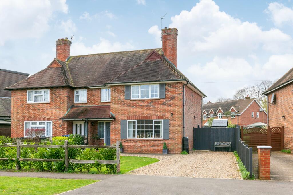 3 bedroom semidetached house for sale in Milford Lodge, Milford