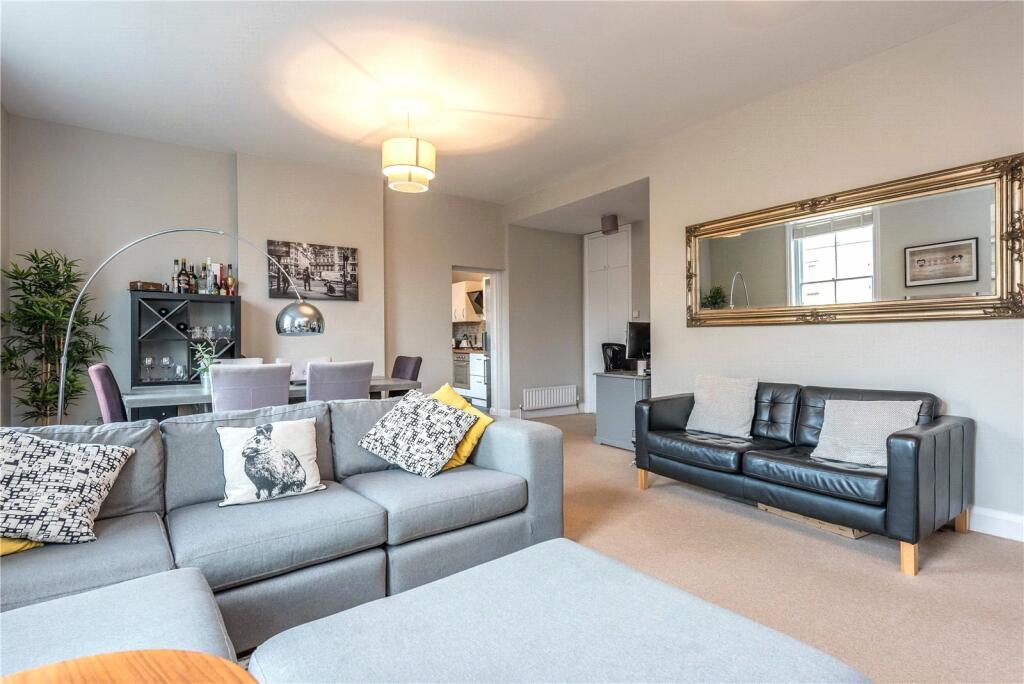 2 bedroom apartment for sale in Belmont Court, 102 Highbury New Park