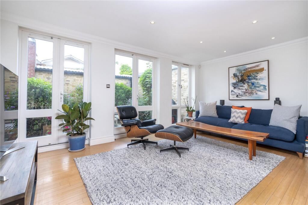 Main image of property: Doves Yard, Cloudesley Place, Islington, London, N1