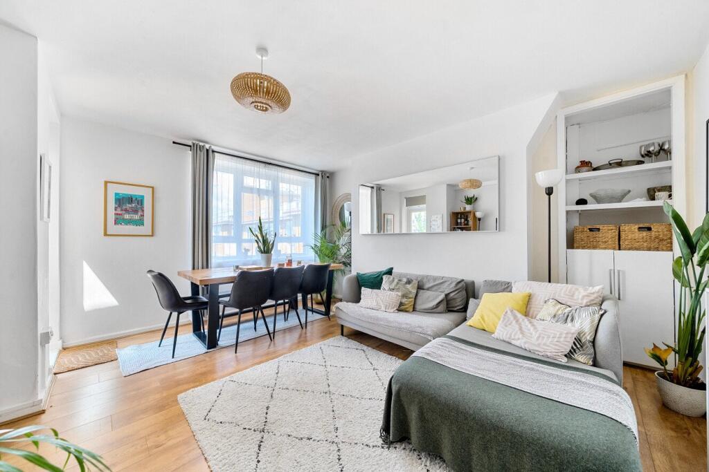 Main image of property: Weir Road, Balham, London, SW12