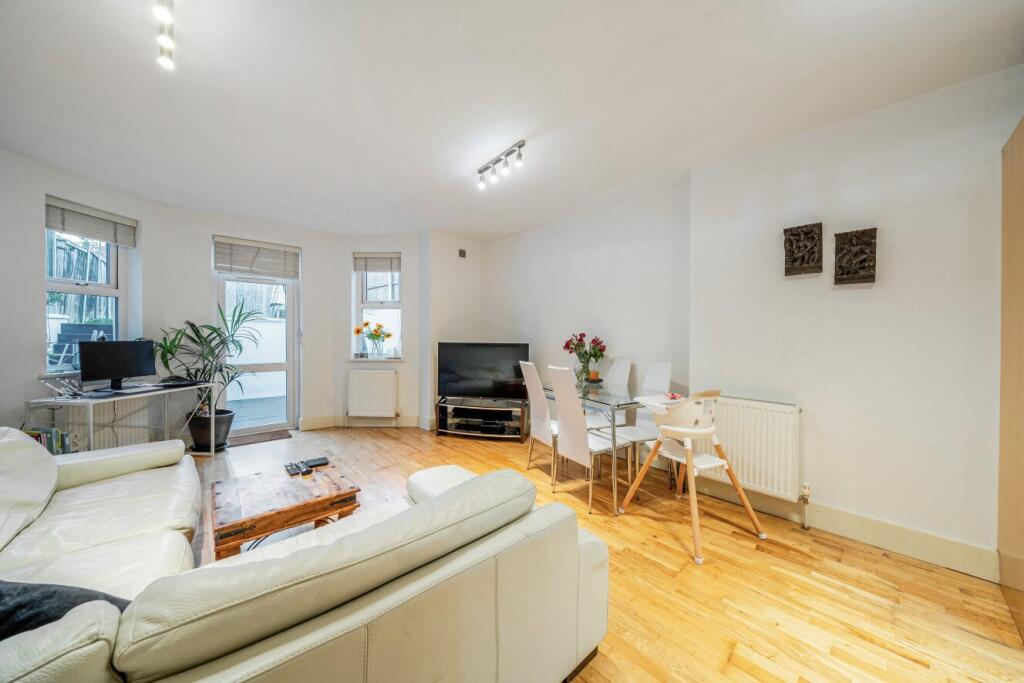 Main image of property: Bedford Hill, Balham, London, SW12