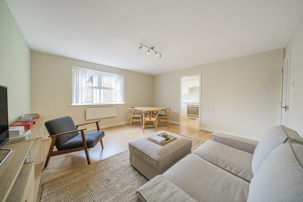 1 bedroom flat for sale in John Archer Way, Battersea, SW18