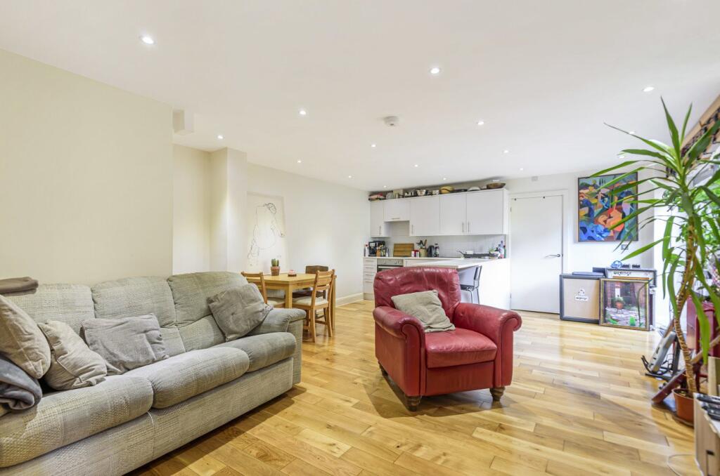 Main image of property: St Johns Hill, Clapham, London, SW11
