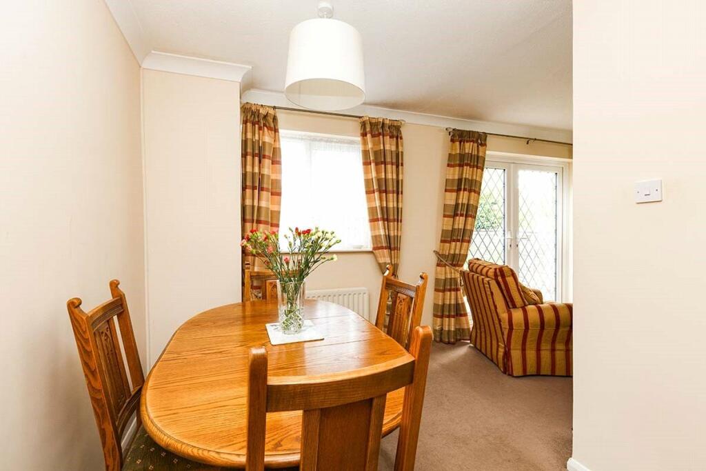 Additional property image - Studley Crescent, New Barn, Kent, DA3