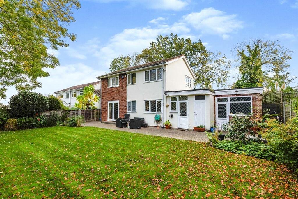 Additional property image - Studley Crescent, New Barn, Kent, DA3
