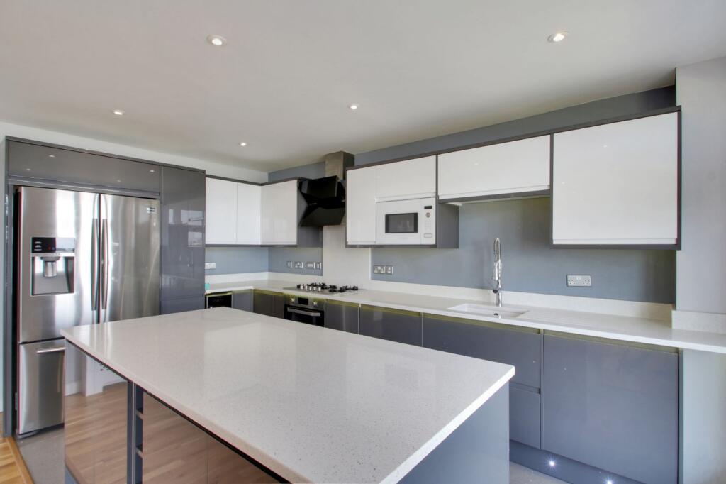 Additional property image - The Boulevard, Greenhithe, Kent, DA9