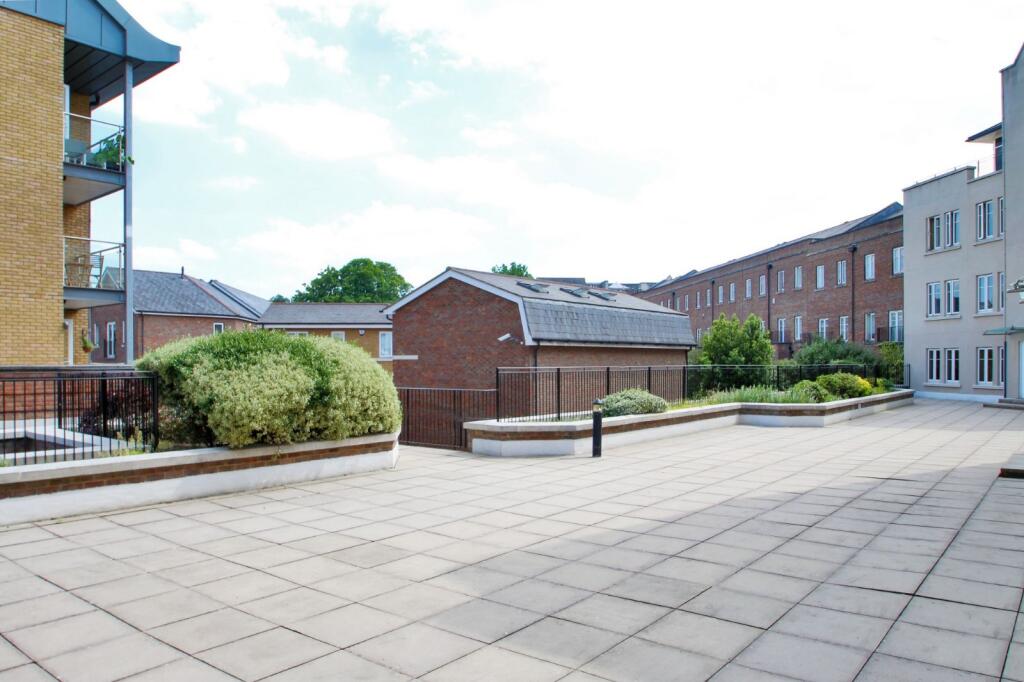 Additional property image - The Boulevard, Greenhithe, Kent, DA9